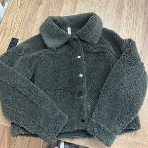 Lululemon cropped sherpa jacket